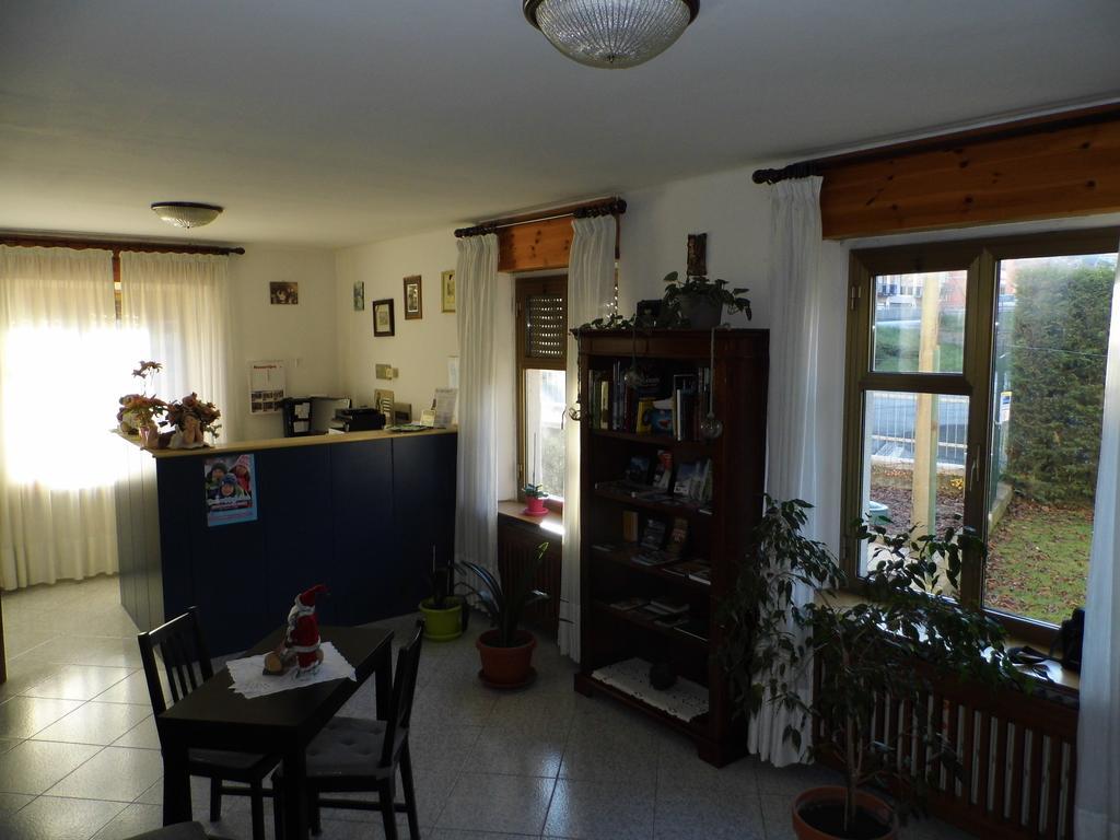 Hotel Mochettaz Aosta Buitenkant foto