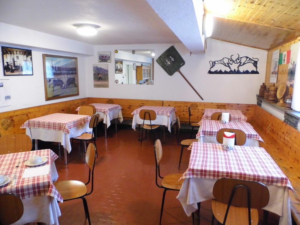 Hotel Mochettaz Aosta Buitenkant foto