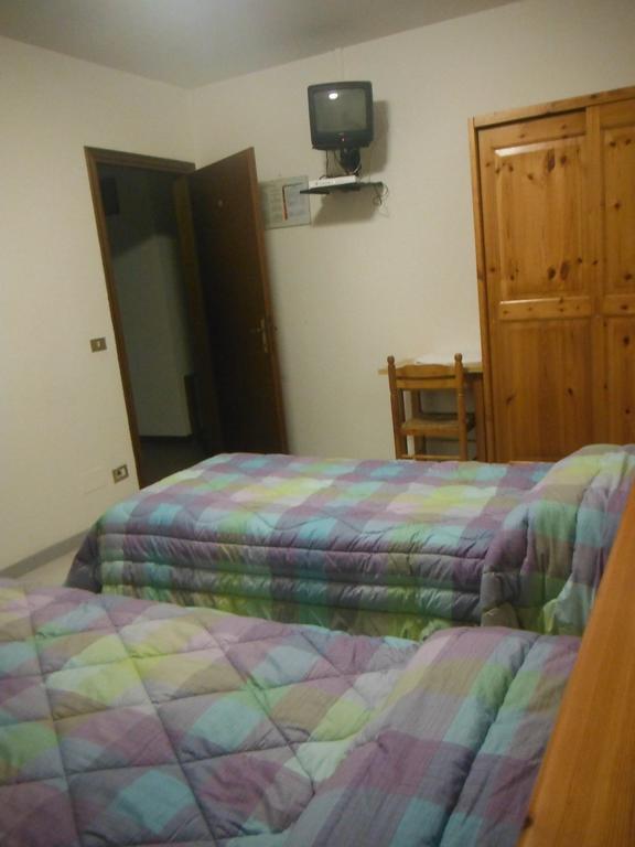 Hotel Mochettaz Aosta Kamer foto