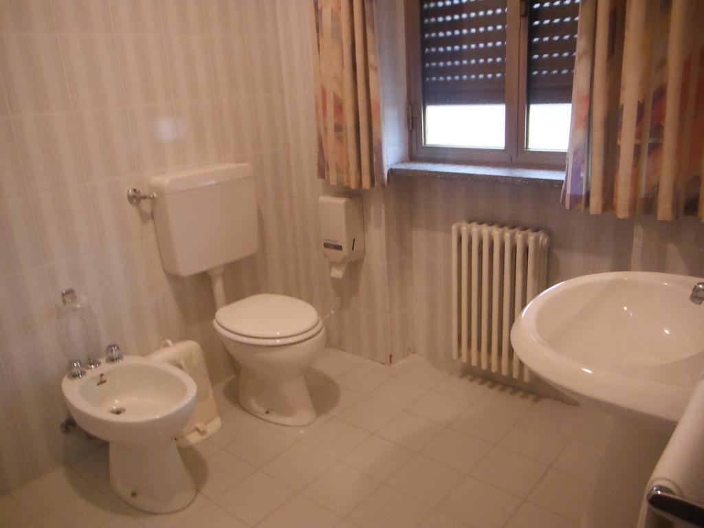 Hotel Mochettaz Aosta Kamer foto